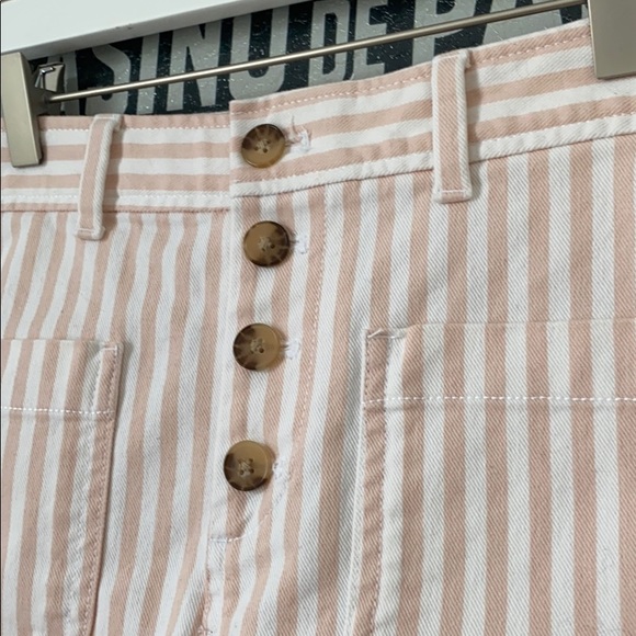 Gap High Waisted Blush Shorts NWOT - Picture 2 of 6